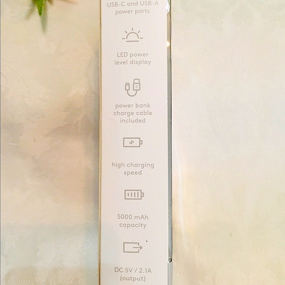 🍑NIB Heyday Pastel Marble Power Bank🍑 - Picture 5 of 7